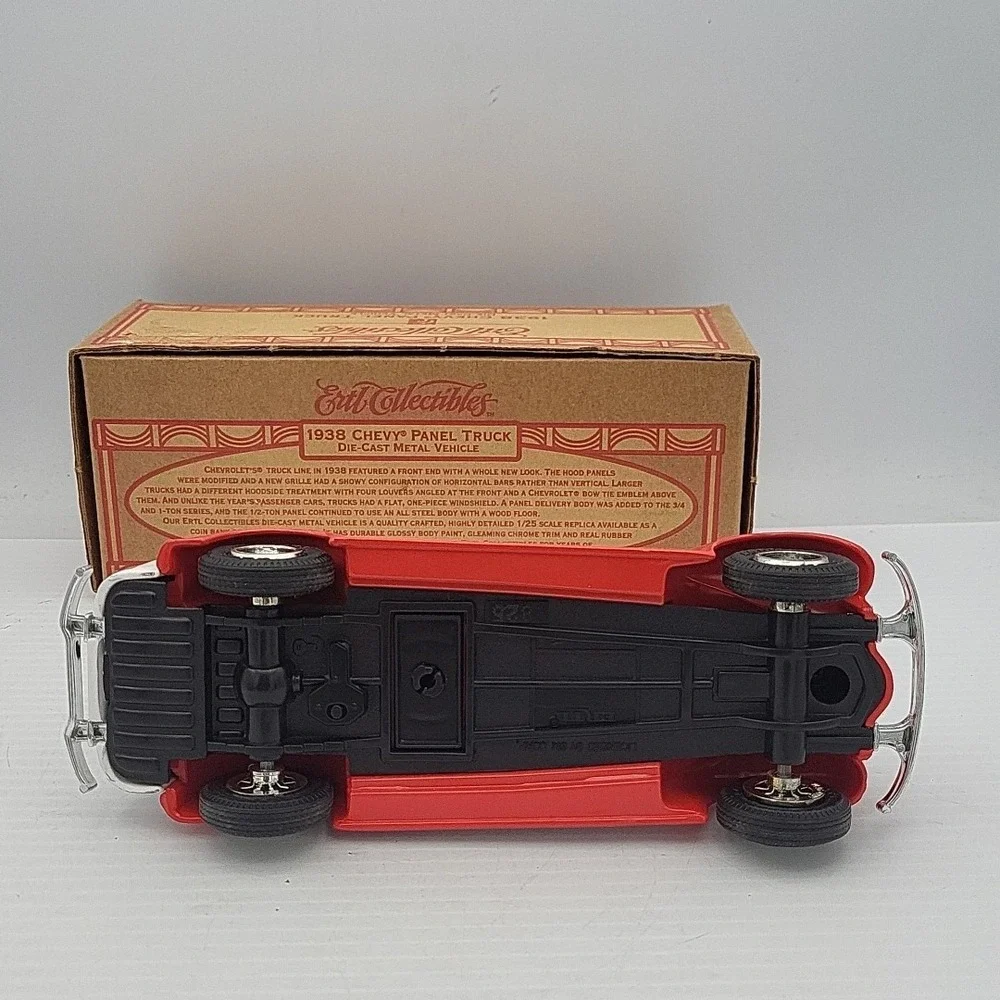 Ertl 1938 Chevy Panel Truck Delco Electronics Die Cast Coin Bank New In Box